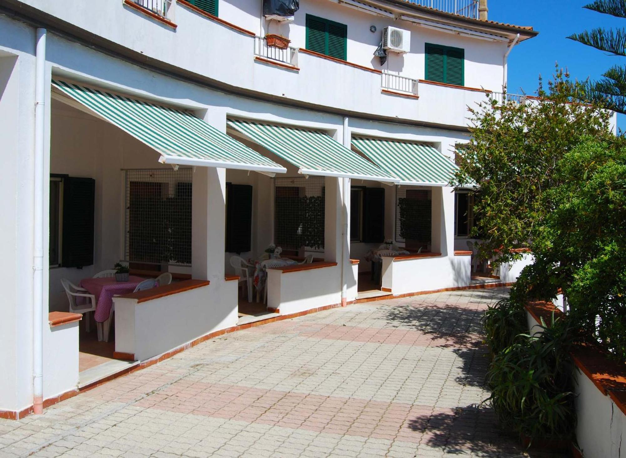 Appartamento In Villa Direttamente Sul Mare-Villa Rubino Capo Rizzuto Exteriör bild